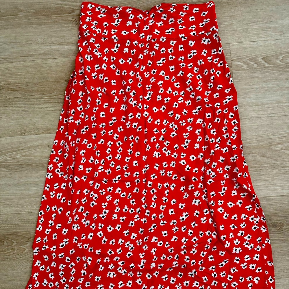 MIDI skirt Billabong. Size Medium. Great condition